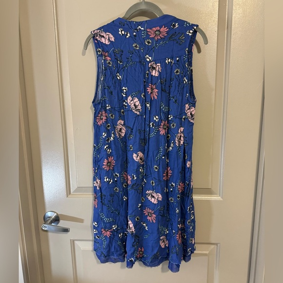 ⭐️Braeve Floral Dress - Picture 2 of 4
